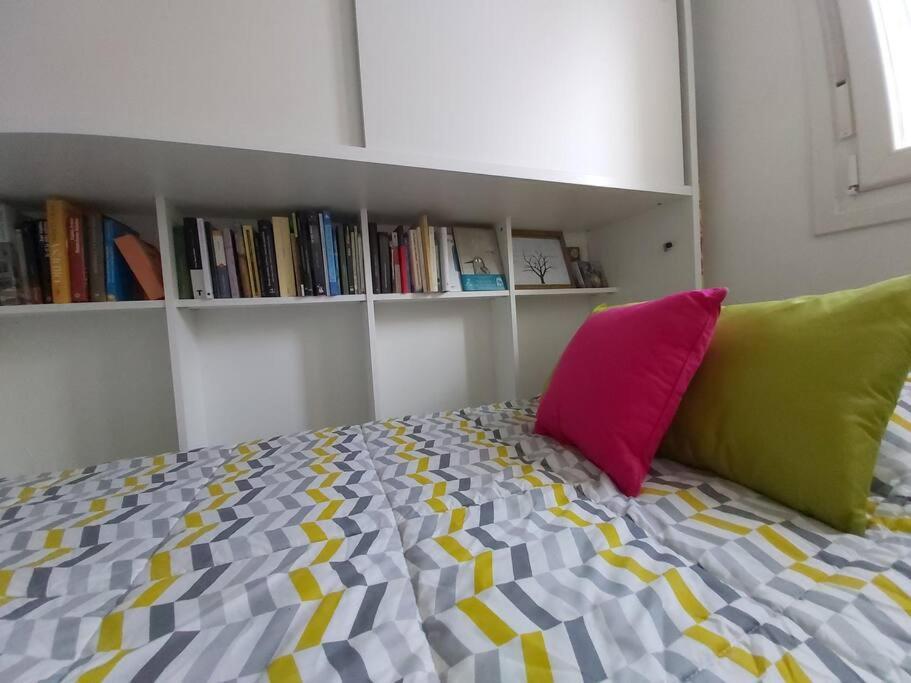 Luminoso Apartamento En El Centro, Con Mucho Arte Σεβίλλη Εξωτερικό φωτογραφία