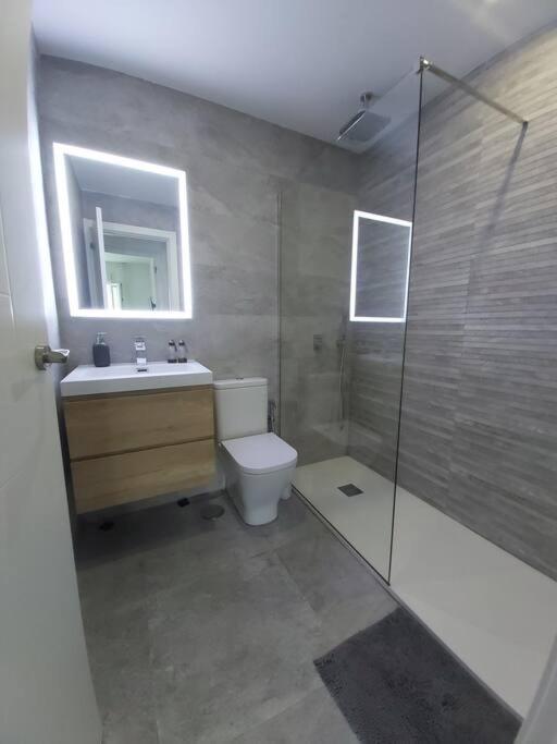 Luminoso Apartamento En El Centro, Con Mucho Arte Σεβίλλη Εξωτερικό φωτογραφία