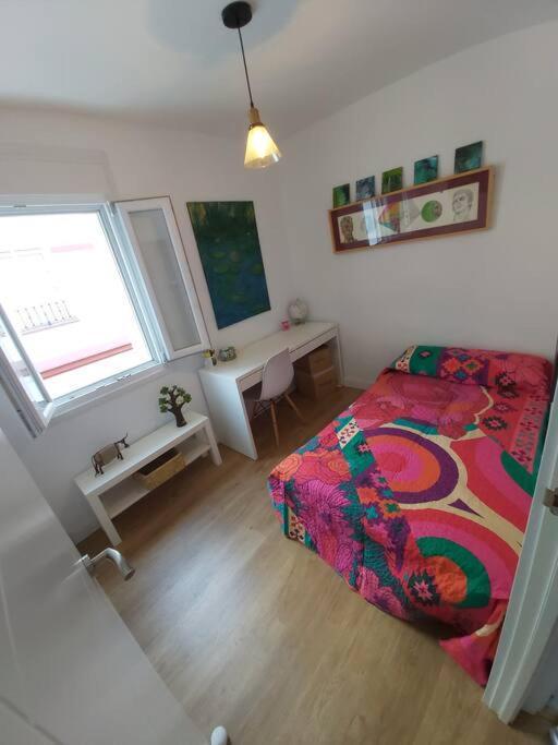 Luminoso Apartamento En El Centro, Con Mucho Arte Σεβίλλη Εξωτερικό φωτογραφία