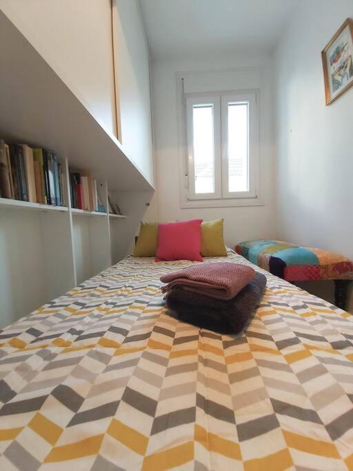 Luminoso Apartamento En El Centro, Con Mucho Arte Σεβίλλη Εξωτερικό φωτογραφία