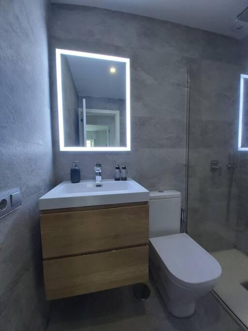 Luminoso Apartamento En El Centro, Con Mucho Arte Σεβίλλη Εξωτερικό φωτογραφία