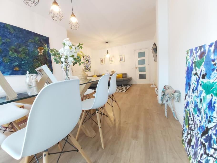 Luminoso Apartamento En El Centro, Con Mucho Arte Σεβίλλη Εξωτερικό φωτογραφία
