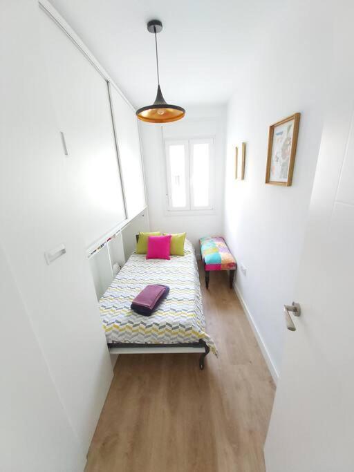 Luminoso Apartamento En El Centro, Con Mucho Arte Σεβίλλη Εξωτερικό φωτογραφία